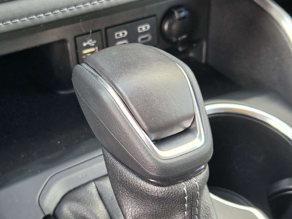 Used 2025 Midnight Black Metallic Toyota LE image 21
