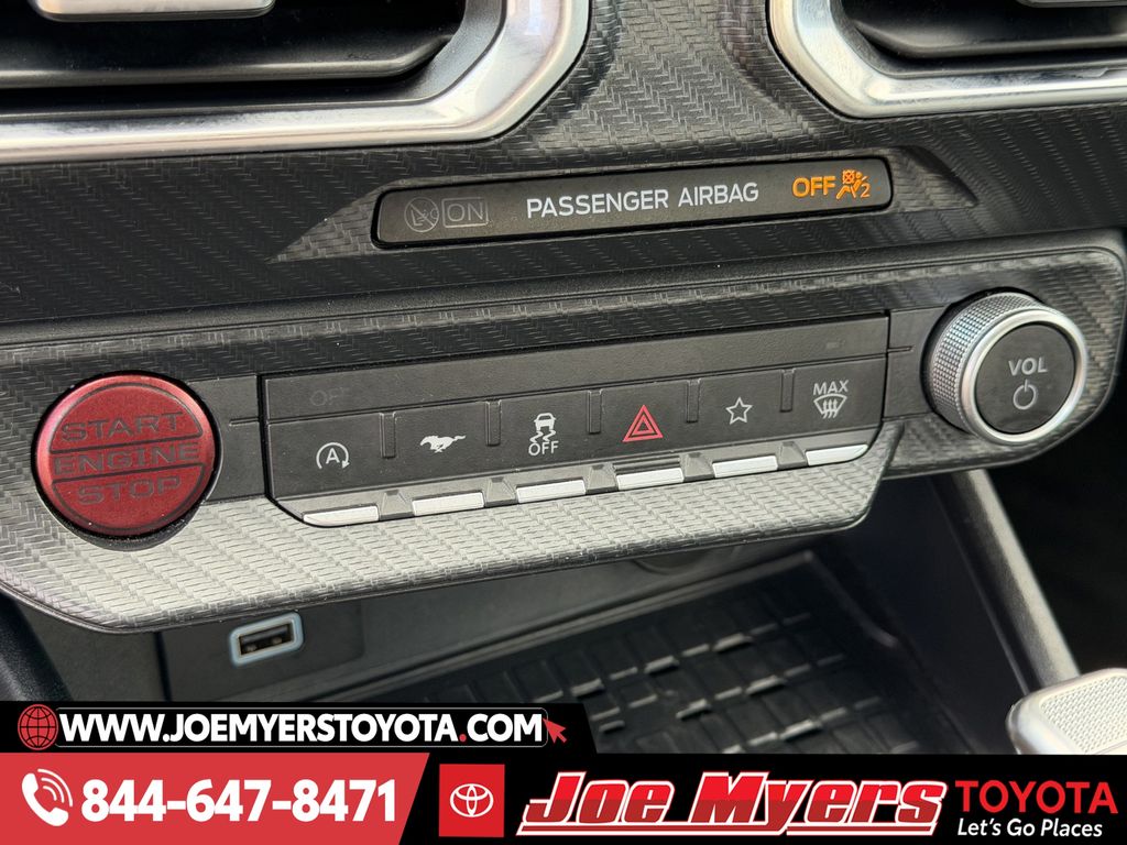 Used 2024 Shadow Black Ford Ecoboost Premium image 19