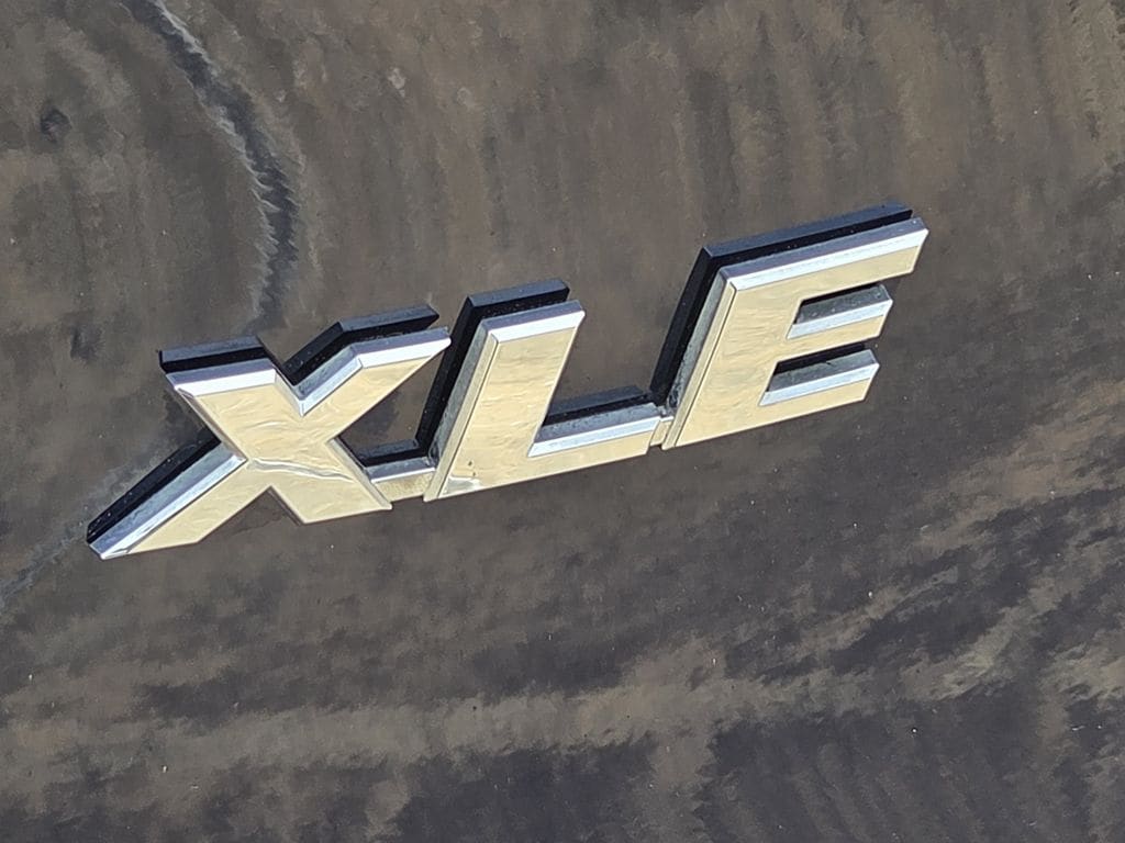 Used 2020 Blueprint Toyota XLE Premium image 11