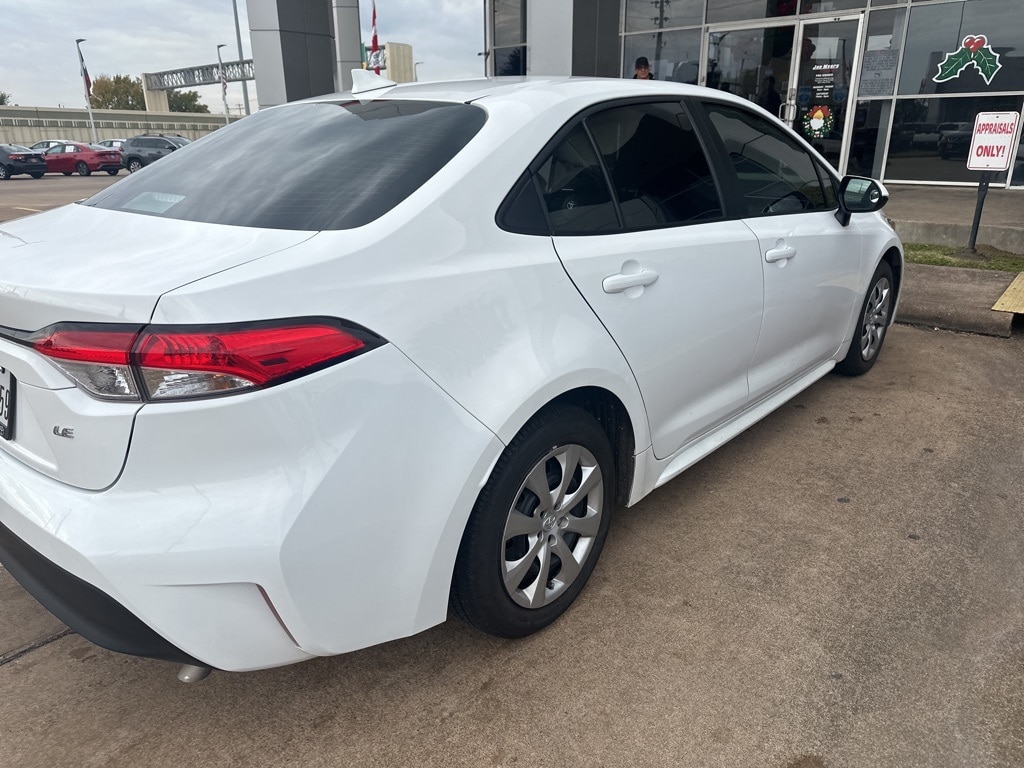 Used 2025 Toyota Corolla LE Sedan