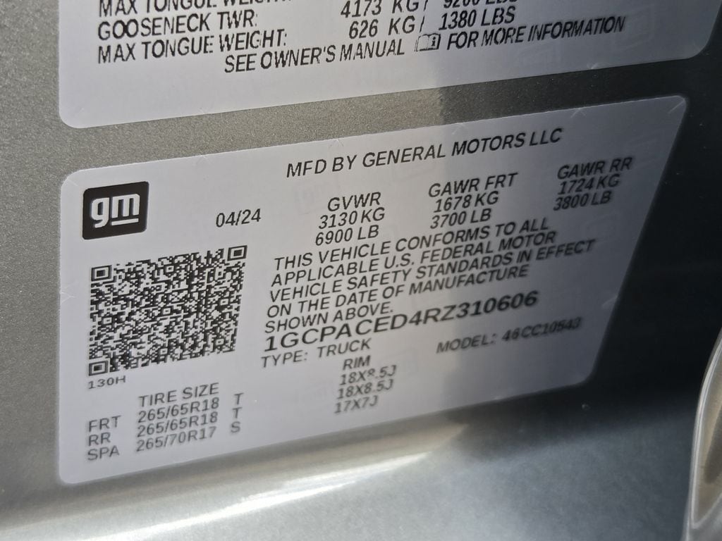 Used 2024 Sterling Gray Metallic Chevrolet LT image 31