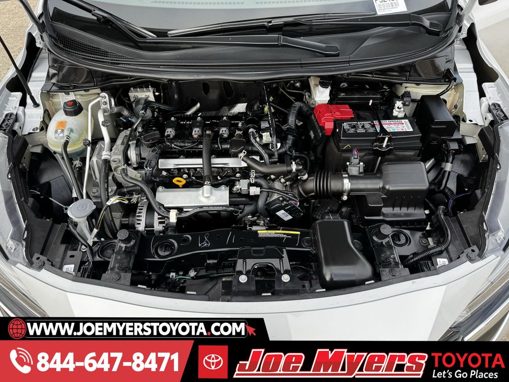 Used 2025 Brilliant Silver Metallic Nissan 1.6 SV image 30