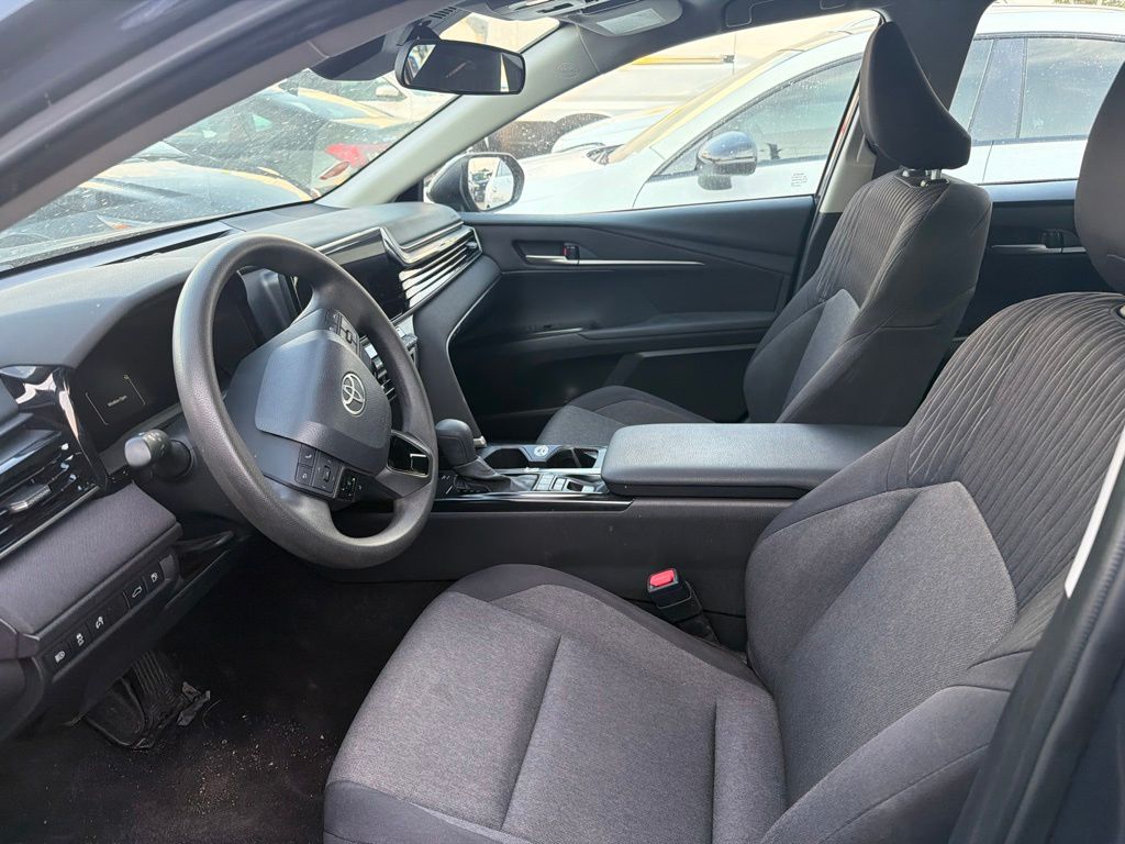 Used 2025 Underground Toyota LE image 2