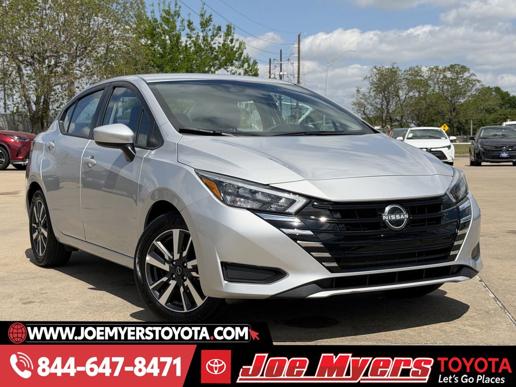 Used 2025 Brilliant Silver Metallic Nissan 1.6 SV image 2