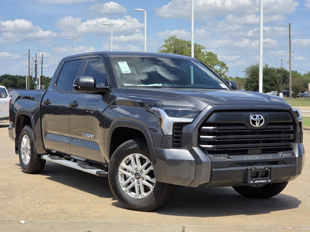 New 2026 Magnetic Gray Meta Toyota SR5 image 2