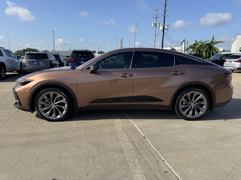 Used 2026 Bronze Toyota Limited image 4