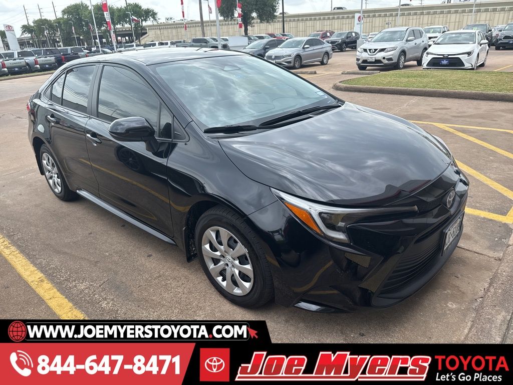 Used 2025 Midnight Black Metallic Toyota LE image 3