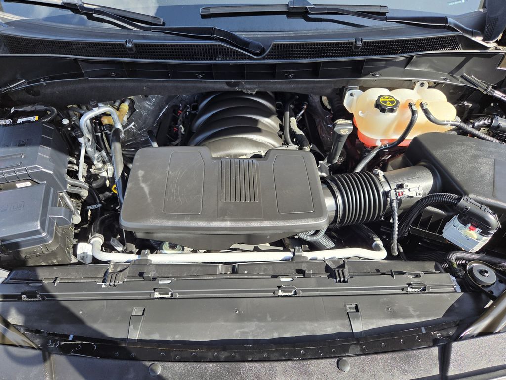 Used 2025 Onyx Black GMC Denali image 30