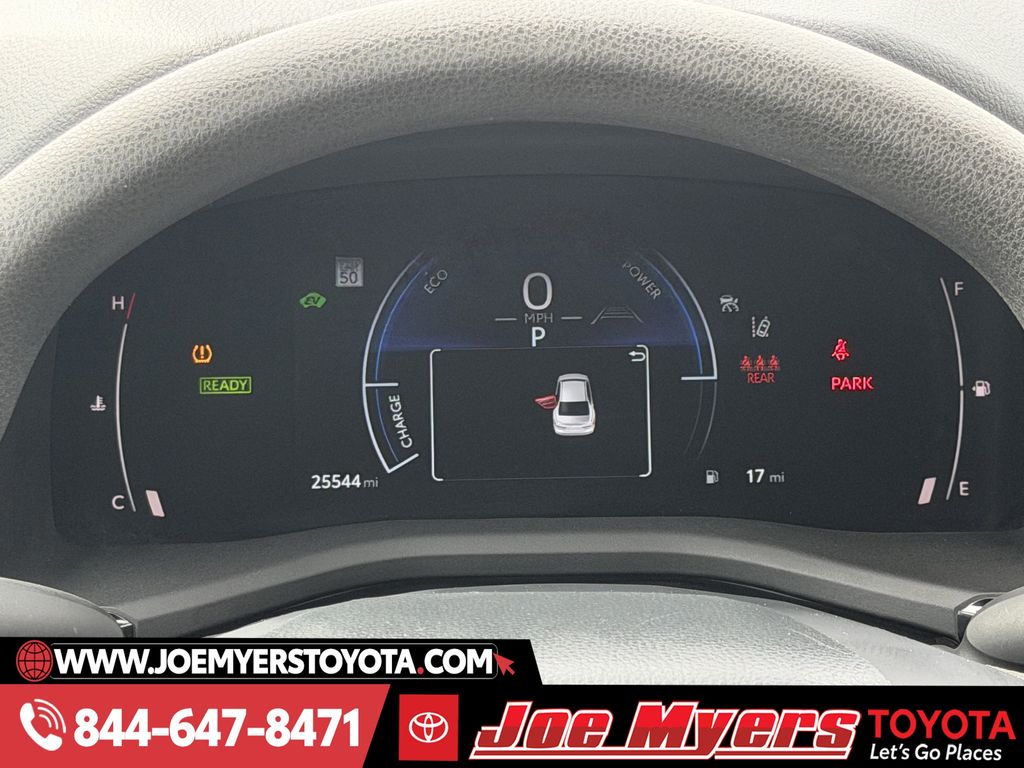 Used 2025 Ice Cap Toyota LE image 16