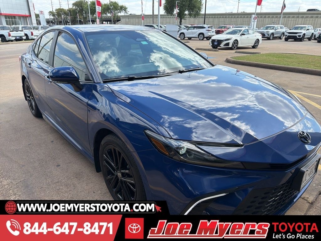 Used 2025 Toyota Camry SE Sedan