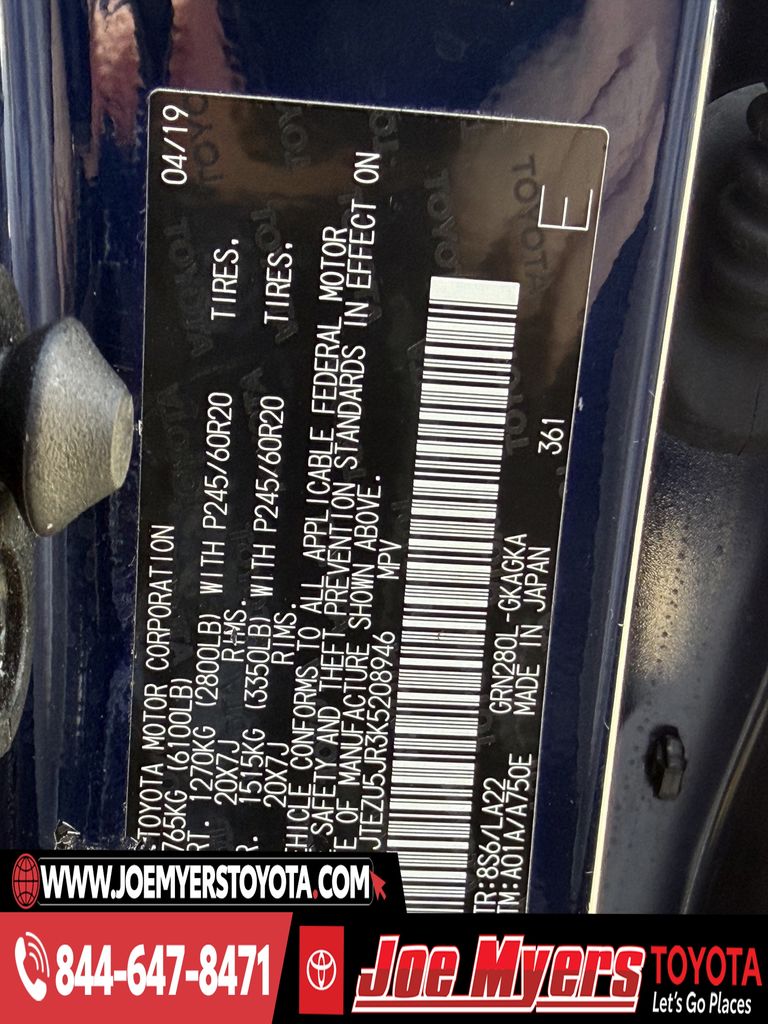 Used 2019 Nautical Blue Metallic Toyota Limited image 33