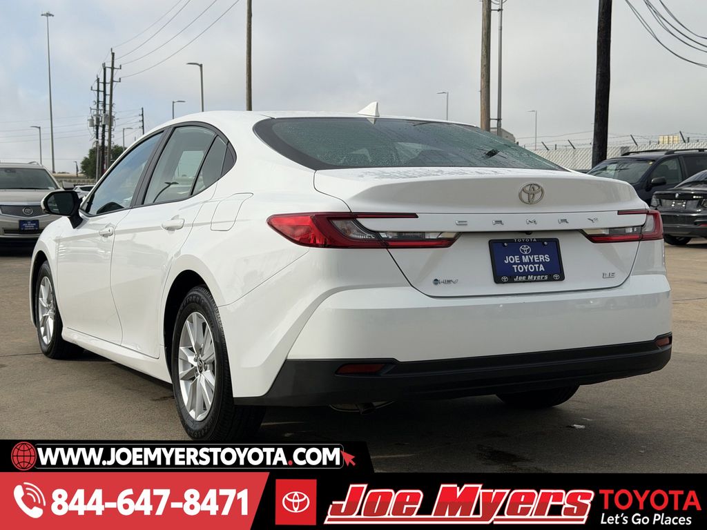 Used 2025 Ice Cap Toyota LE image 7