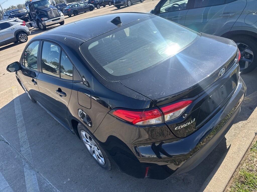 Used 2025 Toyota Corolla LE Sedan