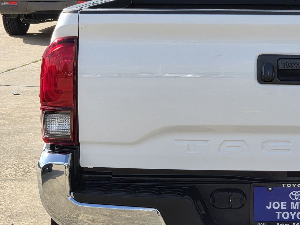 Used 2023 Ice Toyota SR5 image 10