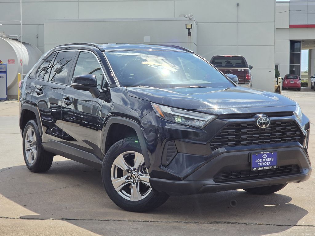 Used 2025 Midnight Black Metallic Toyota XLE image 2