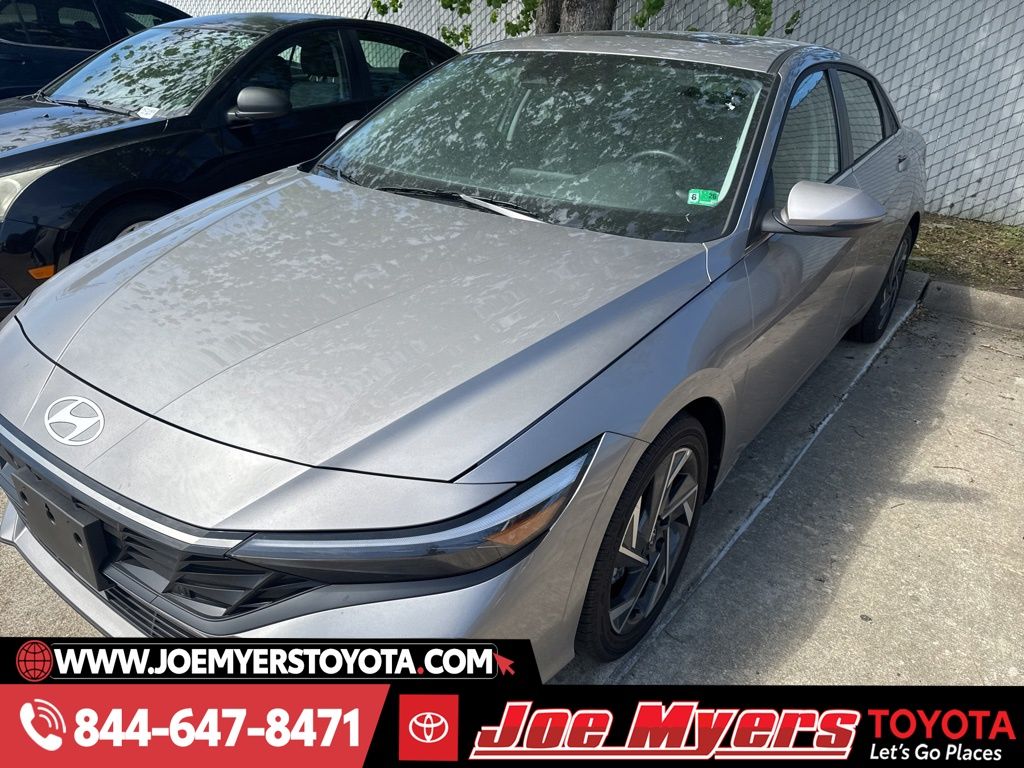 2025 Hyundai Elantra Limited