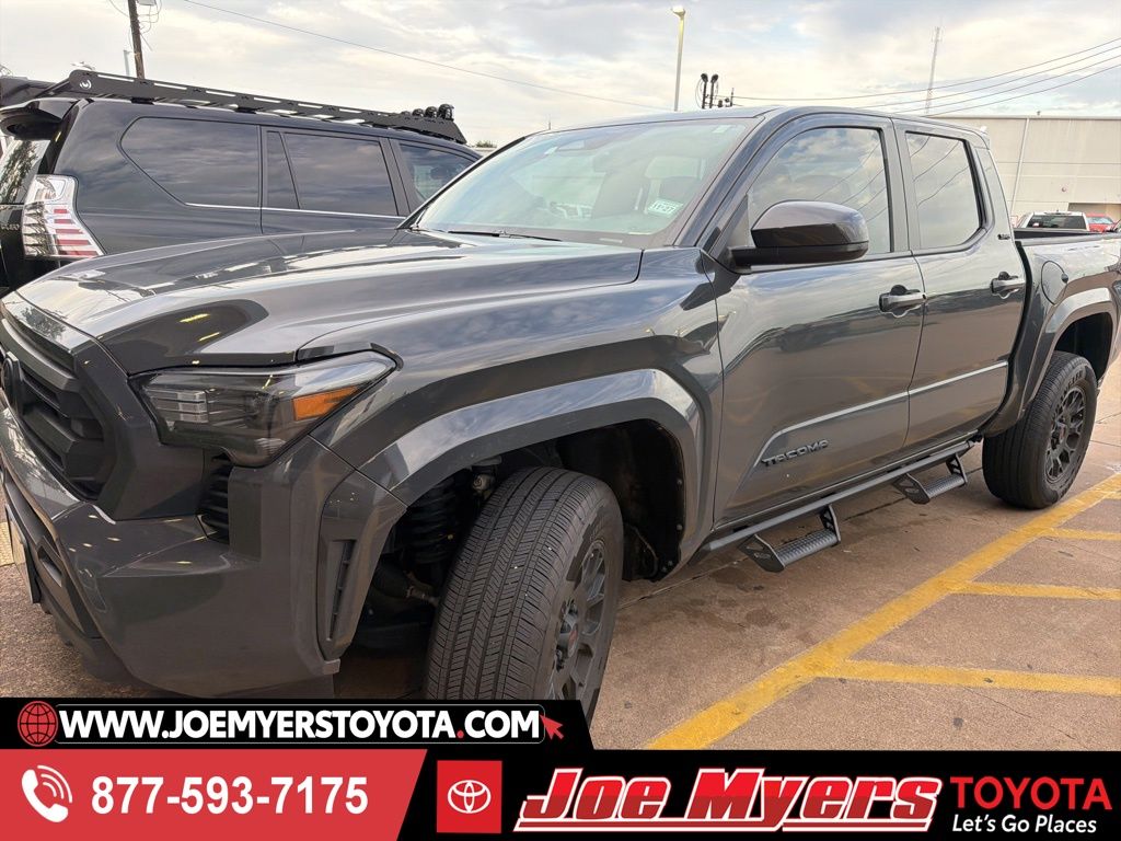 2025 Toyota Tacoma SR5 4x4 Double Cab's photo