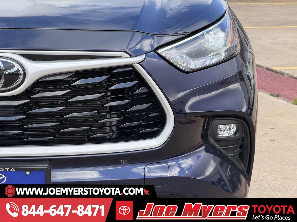 Used 2025 Blueprint Toyota LE image 4