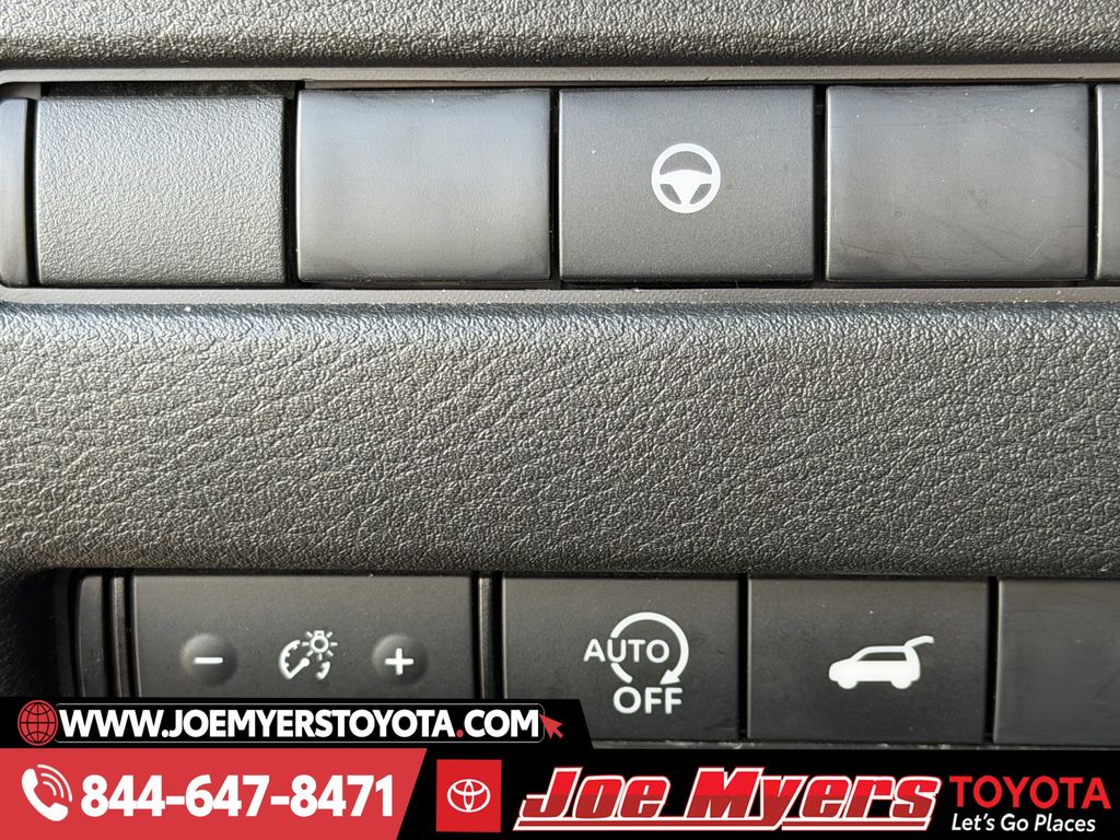 Used 2025 Super Black Nissan SV image 24