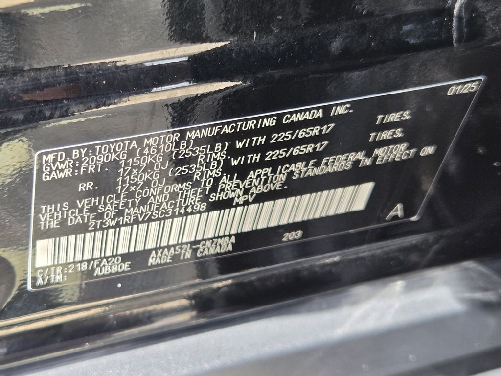 Used 2025 Midnight Black Metallic Toyota XLE image 32