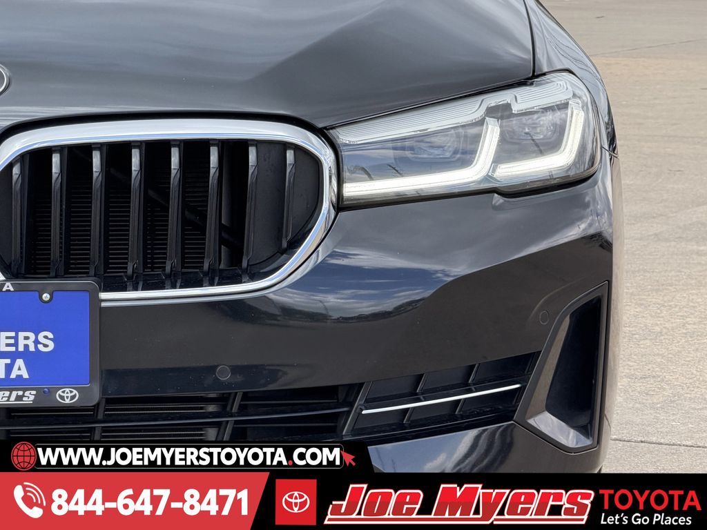 Used 2023 Black Sapphire Metallic BMW 530i image 4