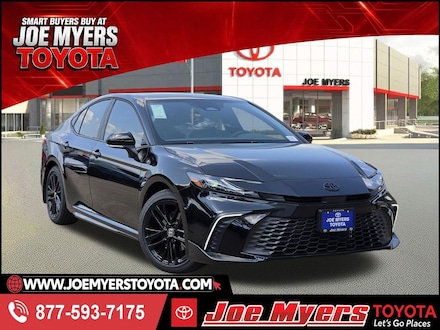 2026 Toyota Camry SE Sedan