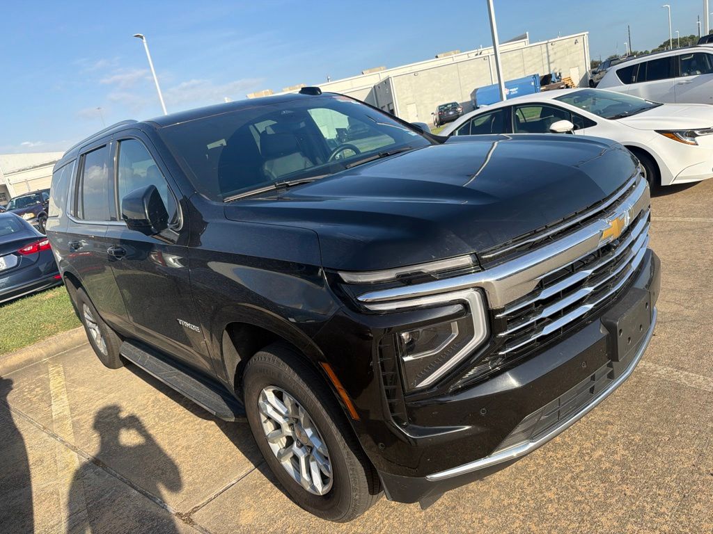 Used 2025 Black Chevrolet LT image 6