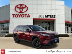 2025 Toyota RAV4 LE SUV
