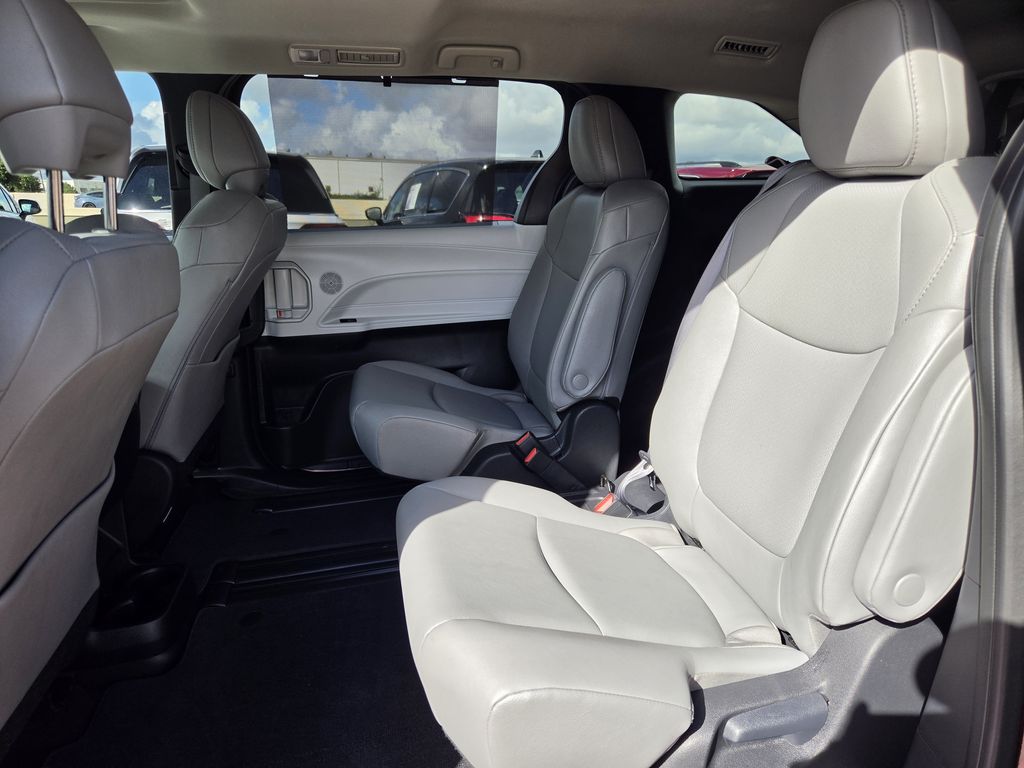 Used 2025 Pearl Toyota XLE image 28