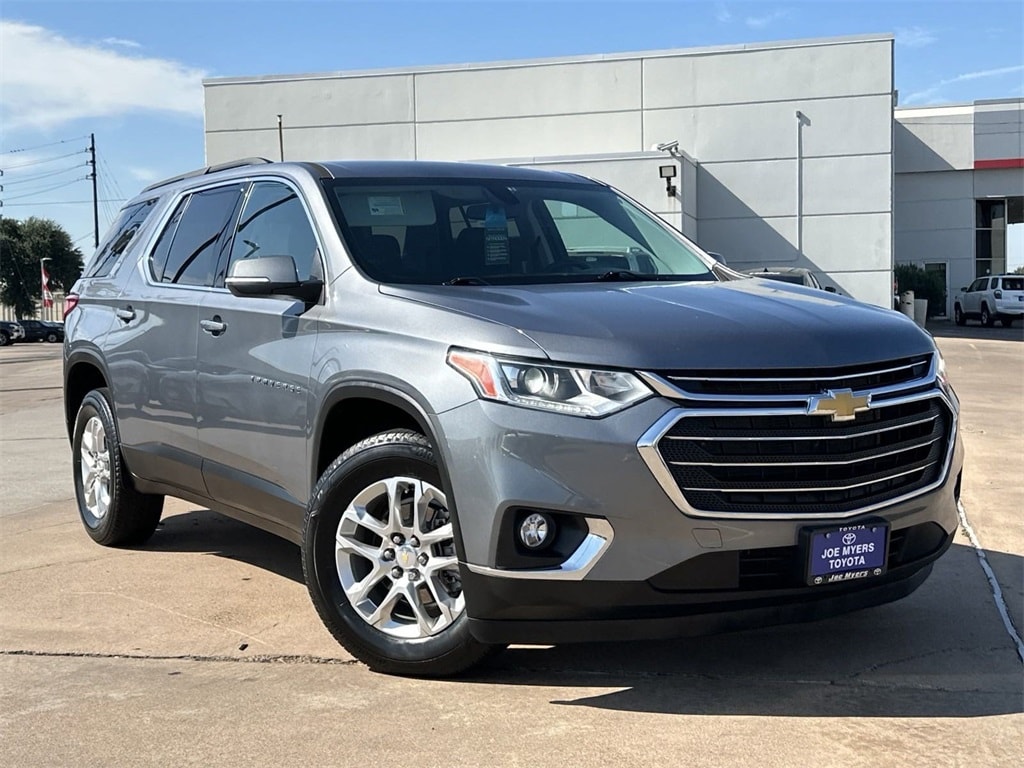 Used 2021 Chevrolet Traverse 1LT with VIN 1GNERGKWXMJ252951 for sale in Houston, TX