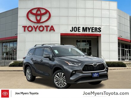 2025 Toyota Highlander Platinum SUV