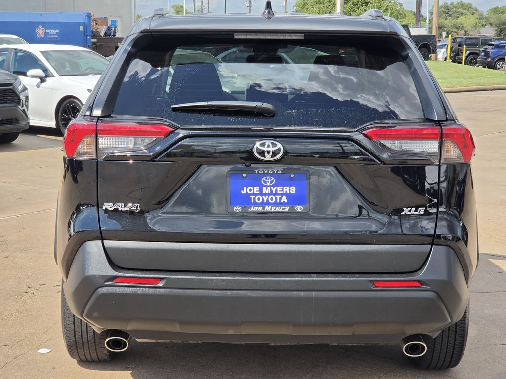 Used 2025 Midnight Black Metallic Toyota XLE image 8