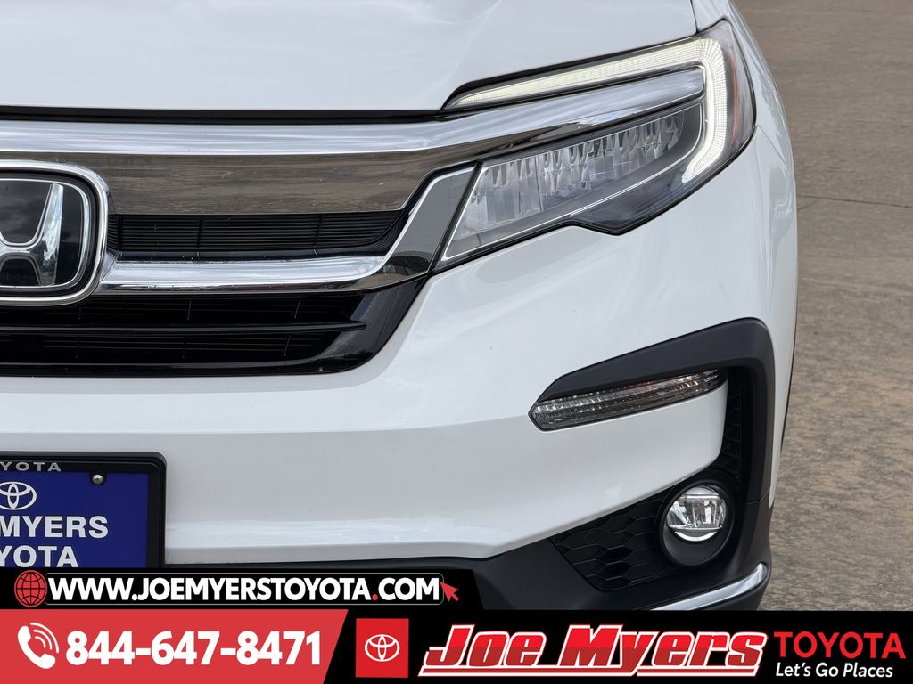 Used 2021 Platinum White Pearl Honda Touring image 4