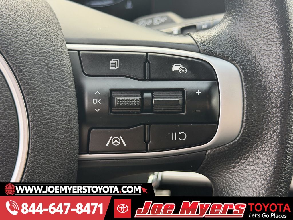 Used 2025 Ebony Black Kia LX image 22