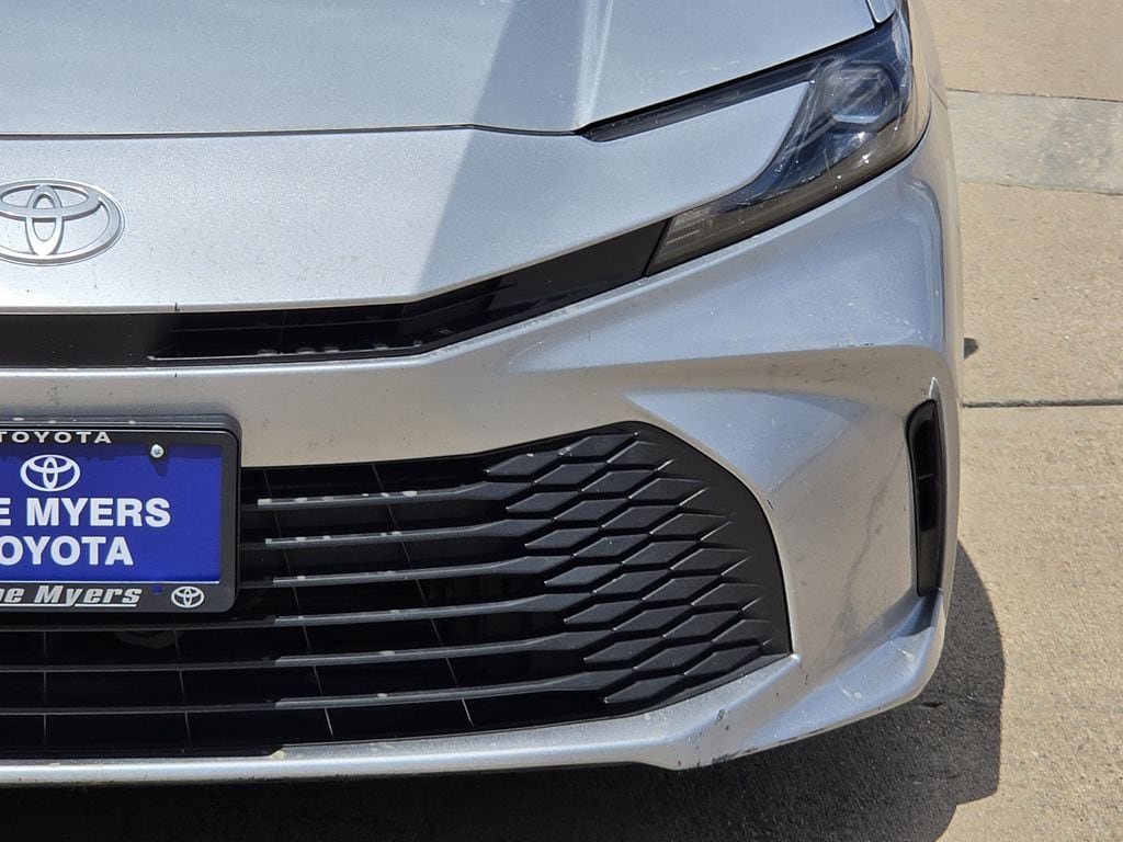 Used 2025 Celestial Silver Metallic Toyota LE image 4