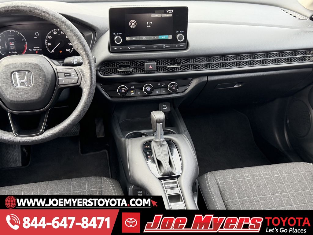 Used 2025 Urban Gray Pearl Honda LX image 14