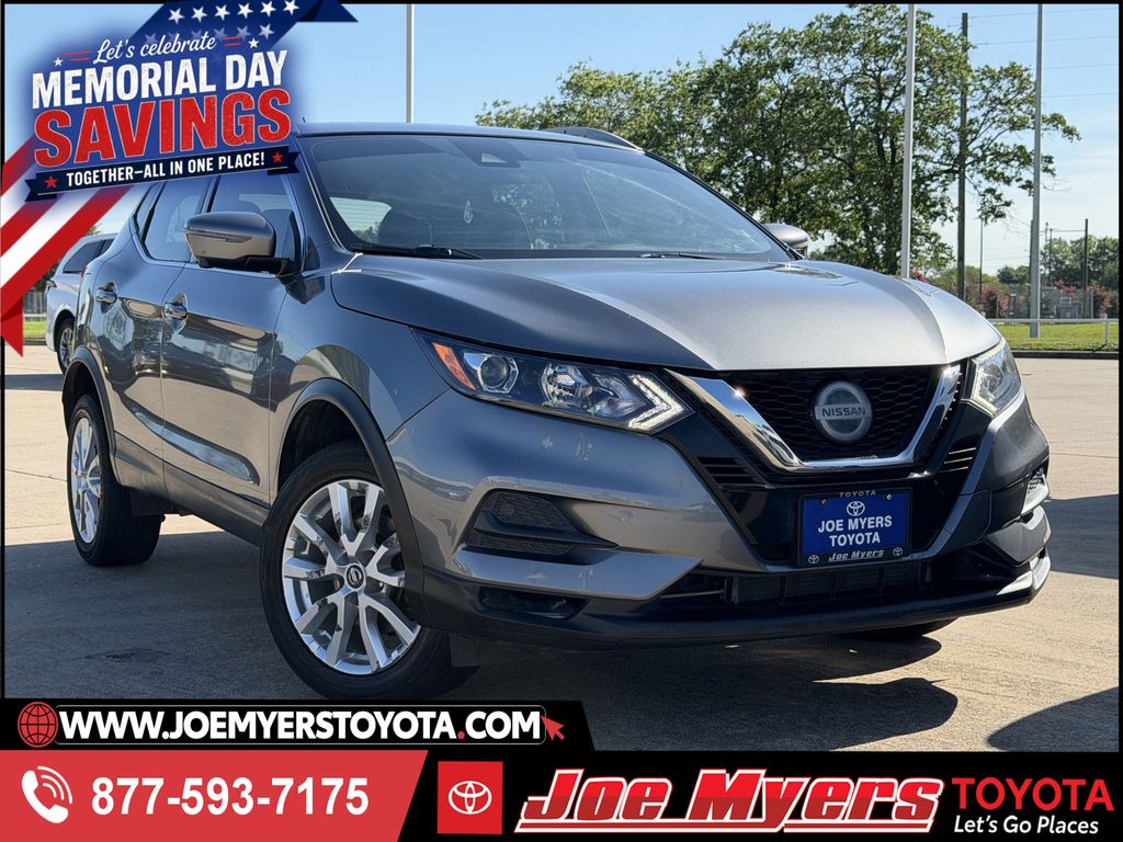 2020 Nissan Rogue Sport SV FWD's photo