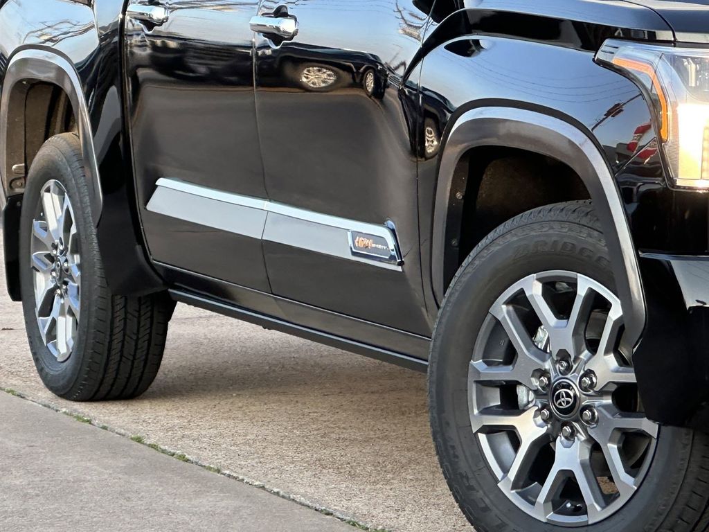 2025 Toyota Tundra 1794 Edition - Photo 8