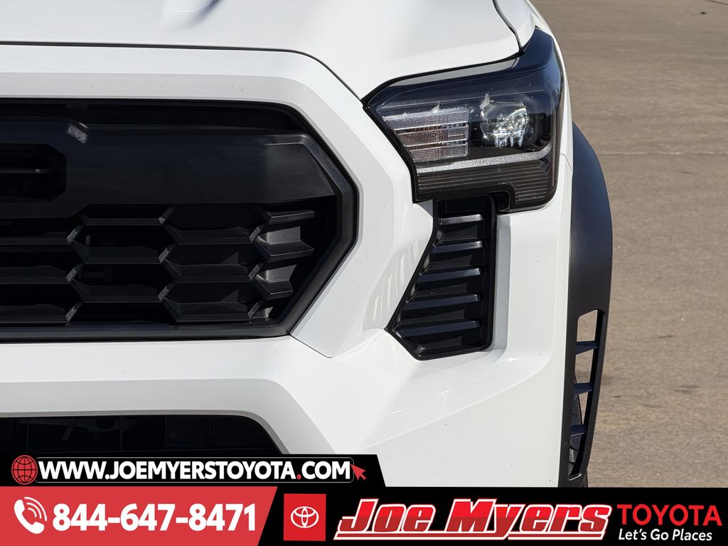 Used 2025 Ice Cap Toyota TRD Off-Road image 4
