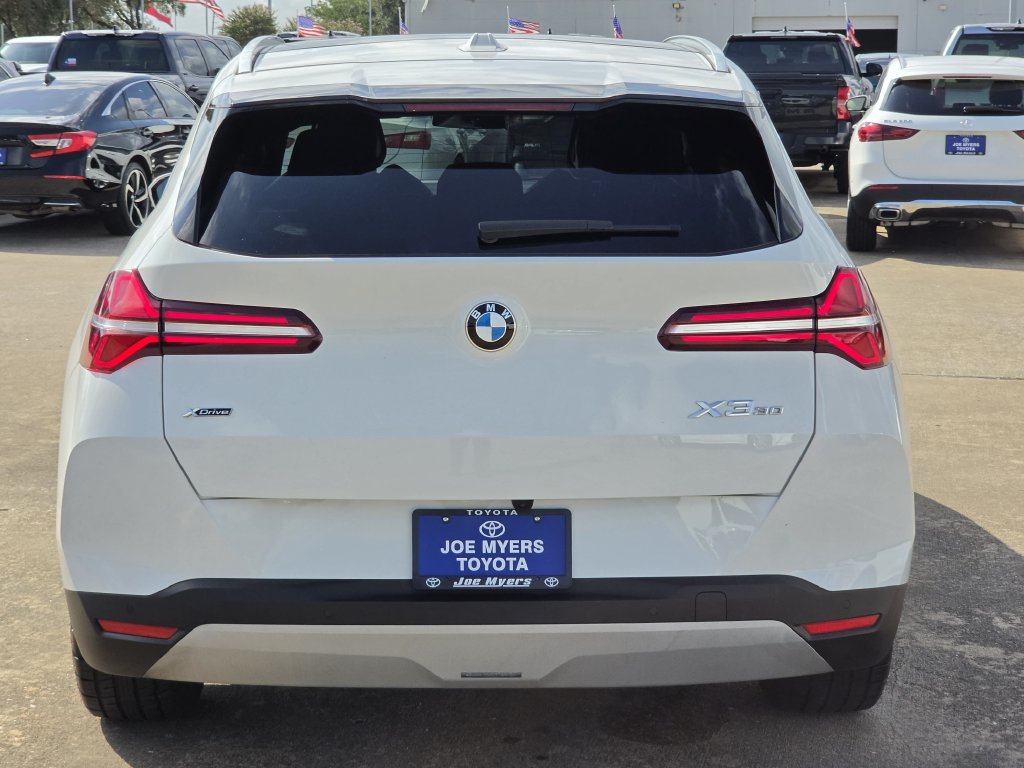 Used 2025 Alpine White BMW 30 xDrive image 8