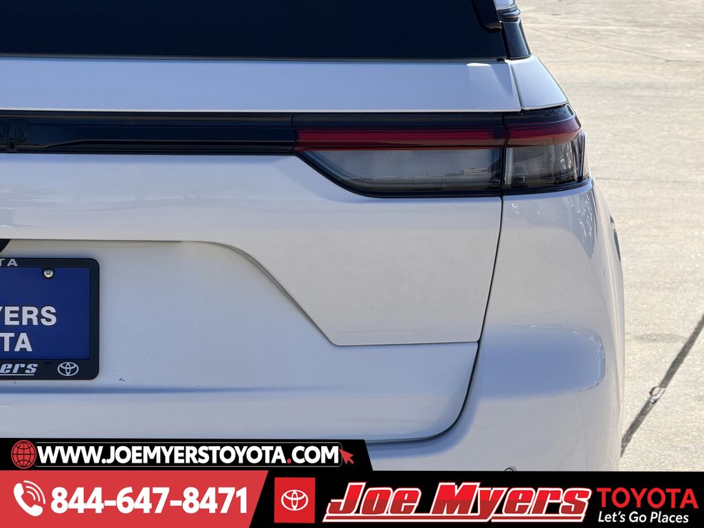 Used 2025 Bright White Clearcoat Jeep Altitude image 9