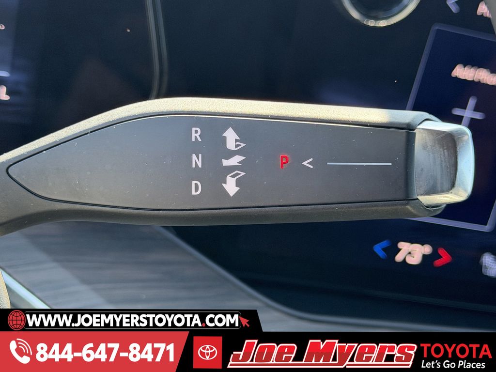 Used 2025 Black Chevrolet LT image 21