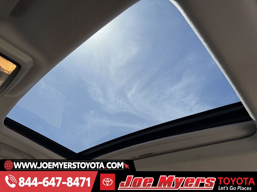 Used 2019 Nautical Blue Metallic Toyota Limited image 29