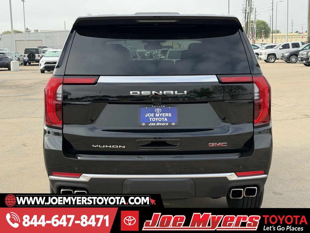 Used 2025 Onyx Black GMC Denali image 8