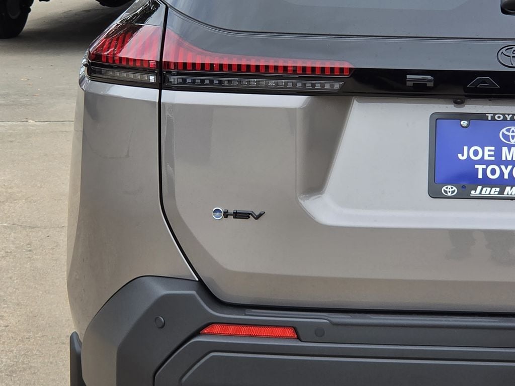 New 2026 Meteor Shower Toyota XLE Premium image 10