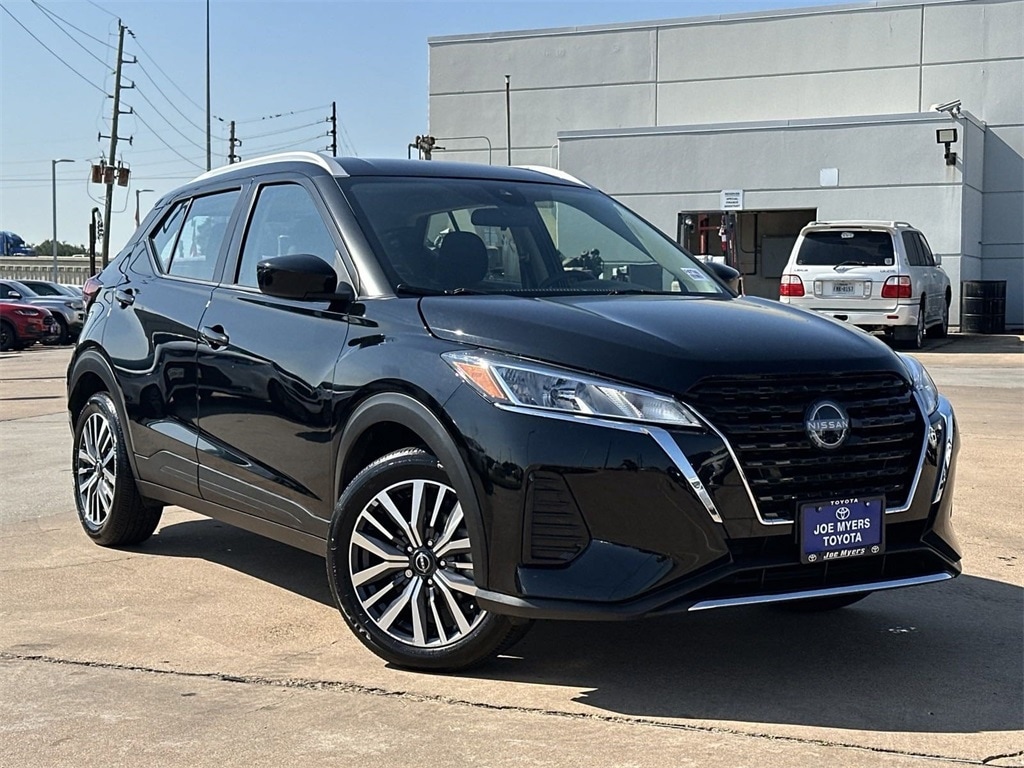 Used 2023 Nissan Kicks SV with VIN 3N1CP5CV2PL514140 for sale in Houston, TX