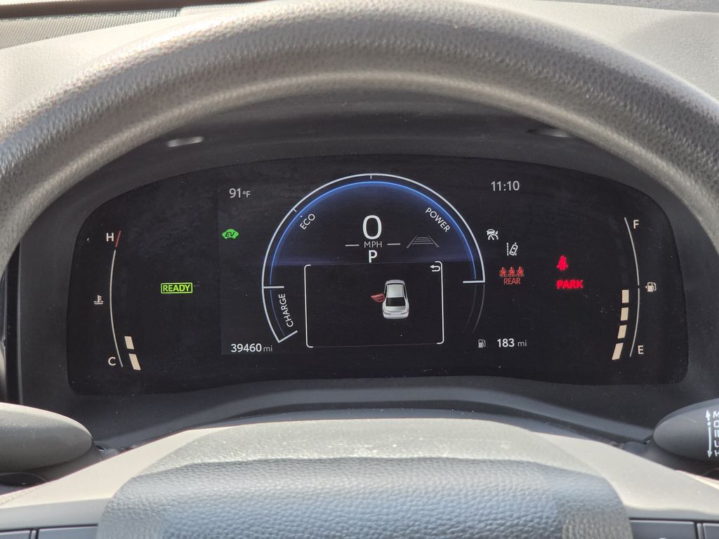Used 2025 Ice Toyota LE image 16