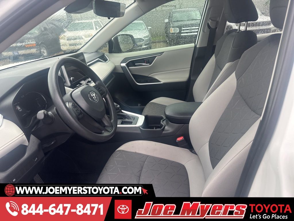 Certified Used 2025 Ice Cap Toyota XLE image 2