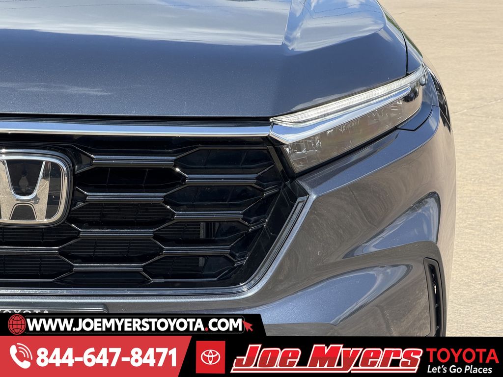 Used 2026 Urban Gray Pearl Honda EX image 4