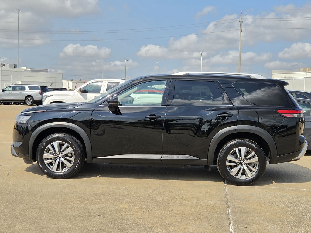 Used 2025 Super Black Nissan SL image 6